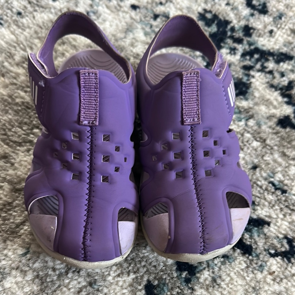 Wonder Nation Purple Sandals Lightweight and Breathable